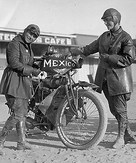 The Van Buren sisters across US, 1916.jpg